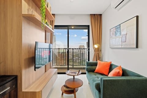 Apartment, 1 Bedroom, City View | Living area | 43-inch Smart TV with cable channels, Netflix, streaming services