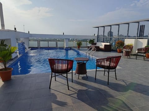 Indoor pool, outdoor pool