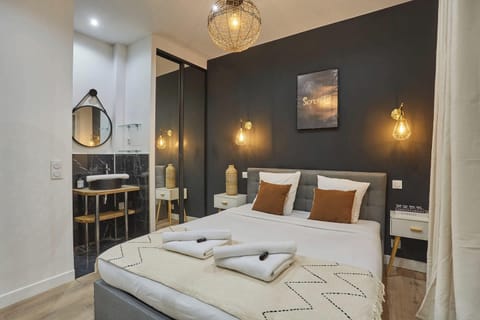 Apartment | 1 bedroom, laptop workspace, iron/ironing board, bed sheets