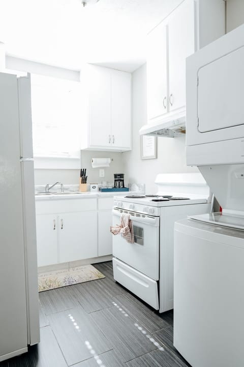 Fully equipped kitchen ready for your culinary creations.