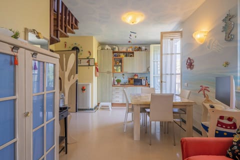 Apartment, Balcony, City View | Private kitchen | Fridge, microwave, oven, stovetop