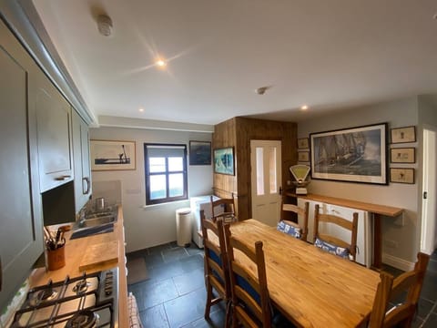 67d37215-0119-46d9-9710-4410e2f2360e