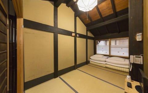 Bedroom 1 (2 person room)