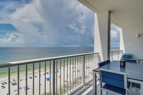 Gulf Shores Vacation Rental | 3BR | 3BA | Step-Free Access | 1,600 Sq Ft