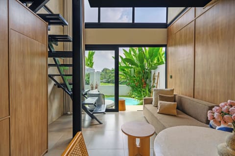 Villa | Living room | 24-inch Smart TV with cable channels