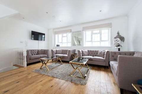 Lounge Area