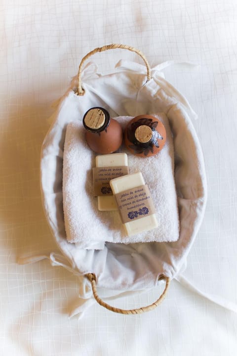 Shower, free toiletries, towels, soap