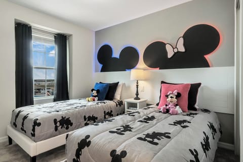1330 Lava Tree Drive (22).jpg