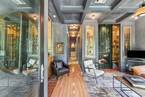 House (3 Bedrooms) | Property amenity