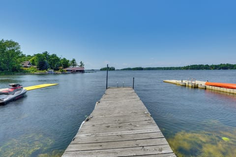Hammond Vacation Rental | 2BR | 1BA | 800 Sq Ft | Stairs to Access