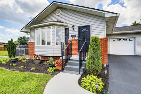 Kingsport Vacation Rental | 3BR | 2BA | Steps to Enter | 1,348 Sq Ft