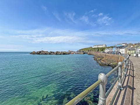 Surrounding area | Douglas - Kirklauchline Pods, Stranraer