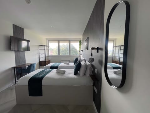 House | 1 bedroom, laptop workspace, iron/ironing board