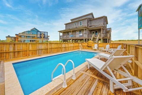 Surf or Sound Realty - 1226 - Ocean's 31 - Pool Area -3