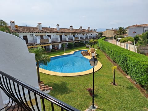 Garten mit Pool