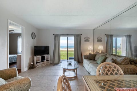 Daytona Beach Vacation Home Pool Airbnb VRBO St. Augustine Flagler Beach