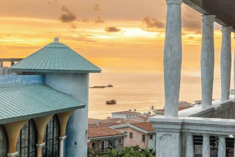 Premium Room, 1 King Bed, Beach View | Balcony view