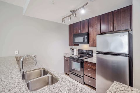 Fully equipped kitchen