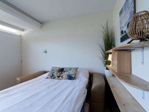 Interior Design, Wall, Wood, Furniture, Flooring, Floor, Ceiling, Bedroom, Room, Bed