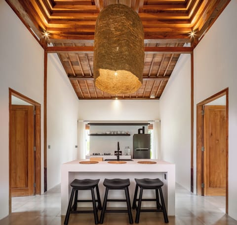 Executive Villa, Balcony, Garden View | Living area