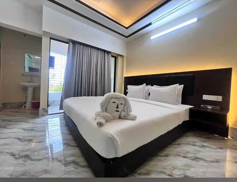 Deluxe Double Room | Free WiFi