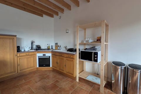 4bd6b855-5c53-46b4-9fb3-1bbc3d68c3e1