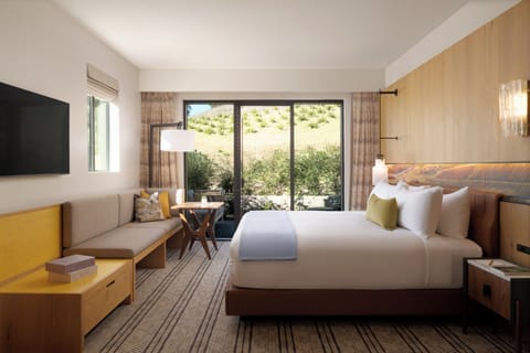 Egyptian cotton sheets, premium bedding, Tempur-Pedic beds, in-room safe