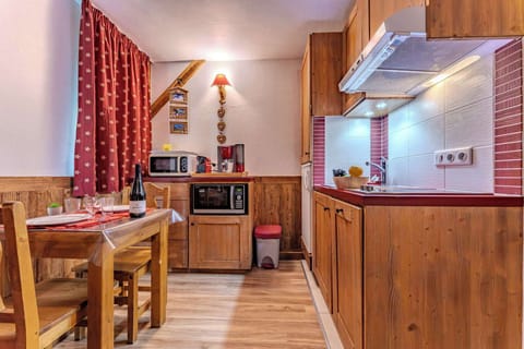 A True Ski Getaway – Everything you need for a perfect Alpine escape, just steps from the slopes and resort center.