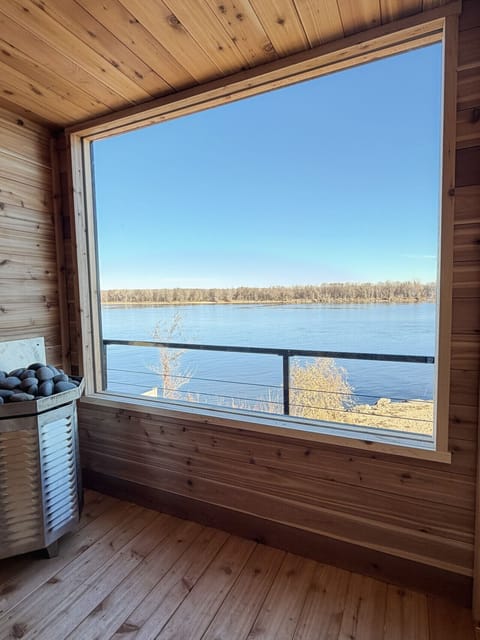 Sauna with Riverview