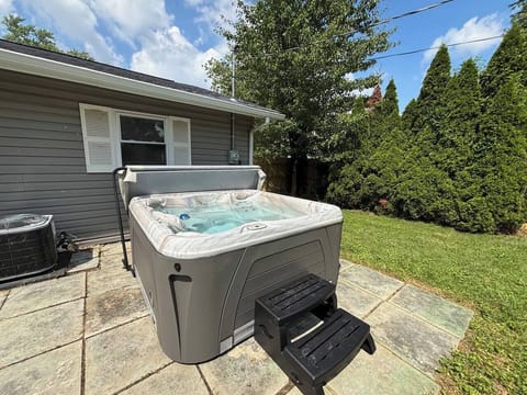 5 person Hot Tub open year round