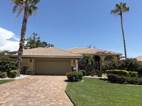 Golf & Gulf – Pool Home Near Beach w/ Cart (3436)