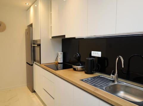 Apartment (Two Bedroom Apartment with Terrace) | Private kitchen | Fridge