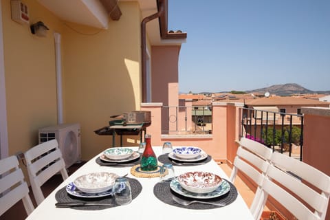 Apartment, 2 Bedrooms | Terrace/patio