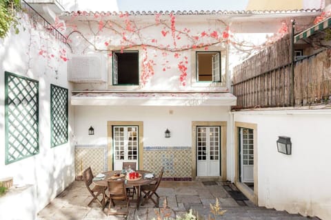 House | Terrace/patio