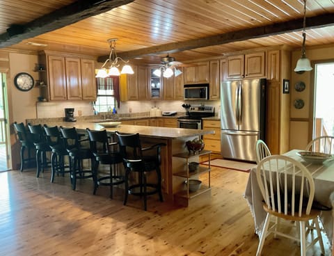 Kitchen & Dining table