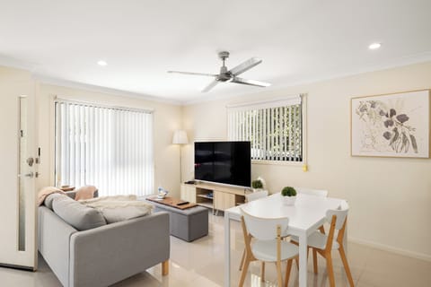 Private Living Room (1)