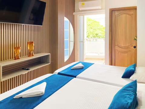 Triple Room, Balcony | Premium bedding, WiFi (free), bed sheets