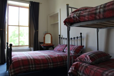 Triple Room | In-room safe, individually furnished, free WiFi, bed sheets