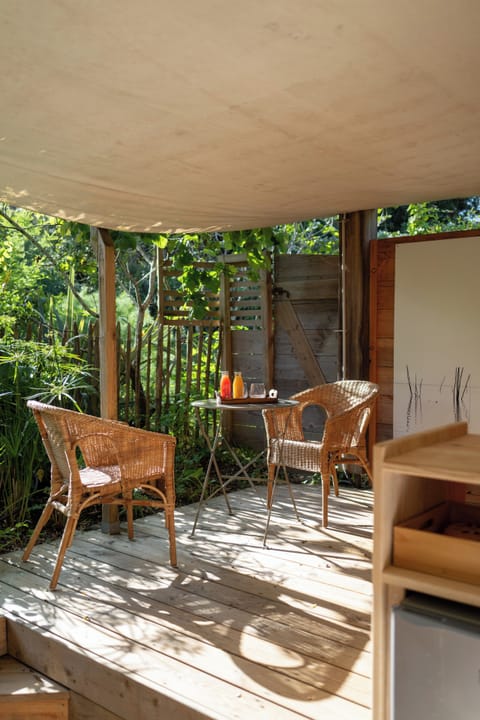 Superior Double Room, Garden View | Terrace/patio