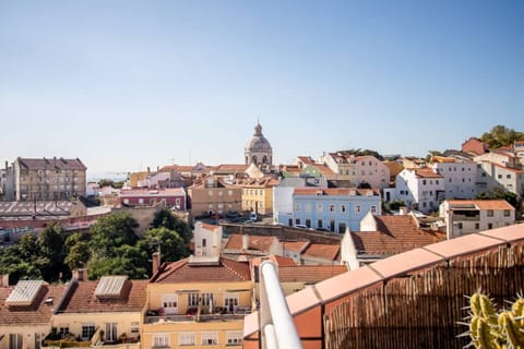 Terrace 1 view Tejo River and Pantheon