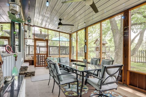 Springdale Vacation Rental | 3BR | 2BA | 1,900 Sq Ft | 1 Step Required