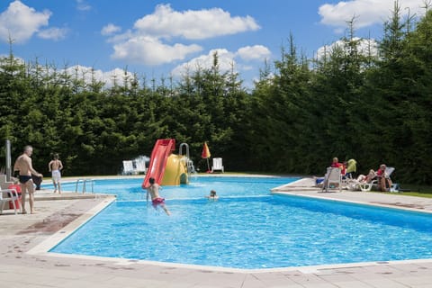 Mobile Home | Pool | Outdoor pool