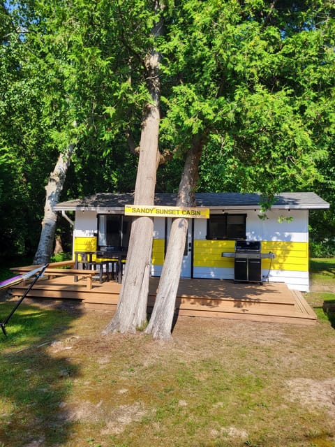 Welcome to Sandy Sunset Cabin!