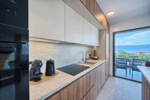 5a890198-cf44-4cf2-a50e-2734885fa126