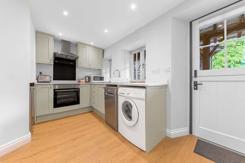 No 3 Dixon Ground Kitchen