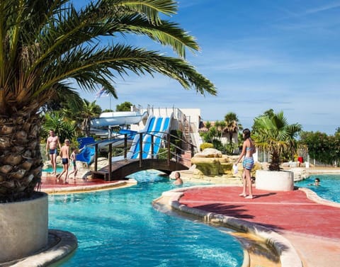 Luxury Mobile Home, 3 Bedrooms | Pool | Outdoor pool
