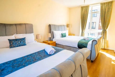 6 bedrooms, WiFi (free), bed sheets