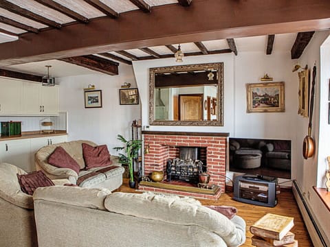 Residential Area, Urban Design, Apartment, Landscaping, Estate, Balcony, Villa, Mansion