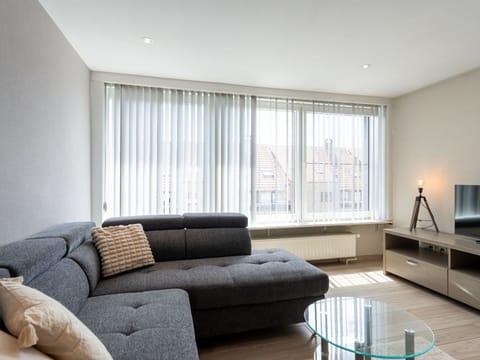 Furniture, Interior Design, Flooring, Floor, Wall, Wood, Couch, Ceiling, Living Room, Room