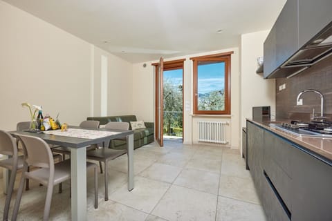 69abc6a1-bb56-46dc-bd14-8d2d70944a90